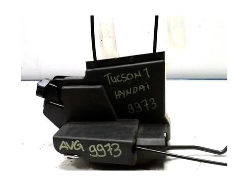 Front left lock HYUNDAI TUCSON (JM) 2.0 CRDi | BP25416598C98 
