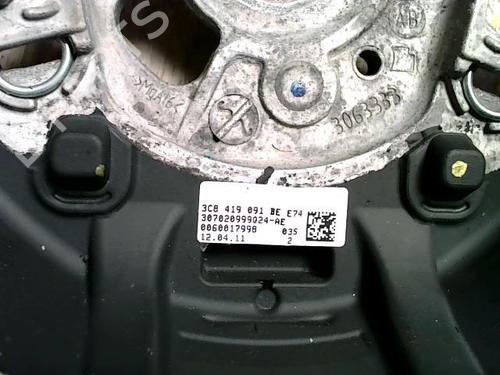 Used Steering wheel VW GOLF VI (5K1) 1.6 TDI (105 hp) 27868099