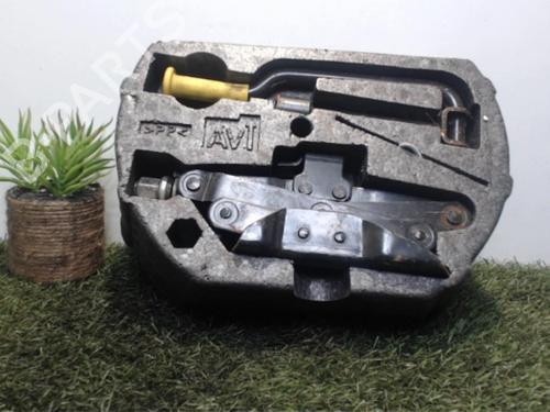 Used Jack Kit RENAULT MEGANE I (BA0/1_) 1.9 D Eco (BA0A, BA0U, BA0R) (64 hp) 25392014