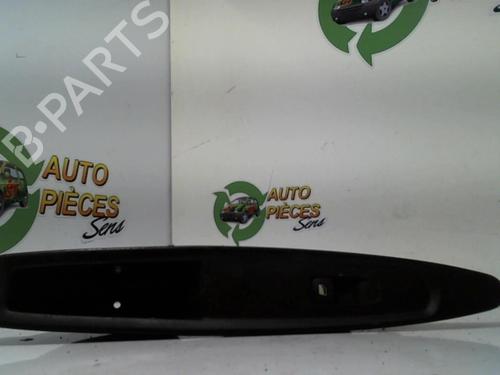 Used Right front window switch CITROËN C4 I (LC_) 1.6 HDi (109 hp) 25400443