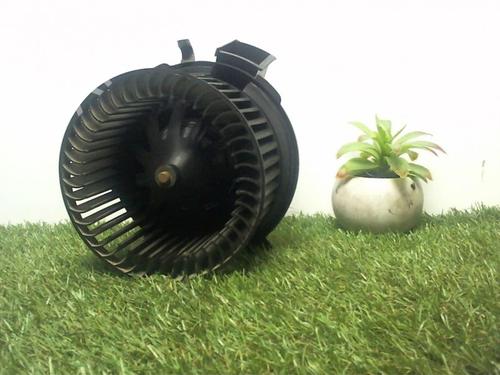 Luftventilen PEUGEOT 206 Hatchback (2A/C) 2.0 HDI 90 (90 hp) 25395269