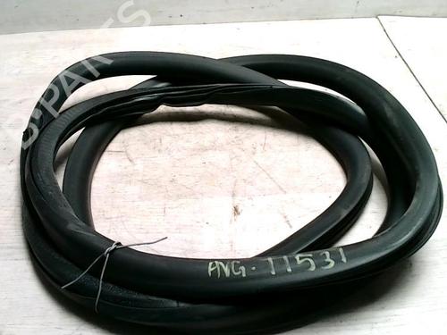 Used Rubber door seal SEAT IBIZA IV (6J5, 6P1) 1.6 TDI (90 hp) 27498617