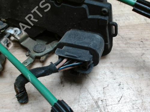 Cerradura puerta delantera izquierda FIAT STILO (192_) 1.9 JTD (192_XF1A) (80 hp) 32284100