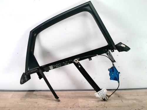 Elevalunas trasero derecho AUDI A4 B7 (8EC) 2.0 TDI 16V (140 hp) 31221833