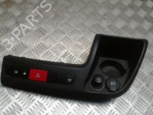 Used Warning switch PEUGEOT BOXER Van 2.2 HDi 110 (110 hp) 30530863