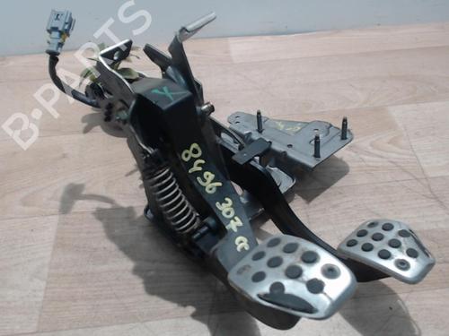 Pedal PEUGEOT 307 CC (3B) 2.0 16V (136 hp) 31218511