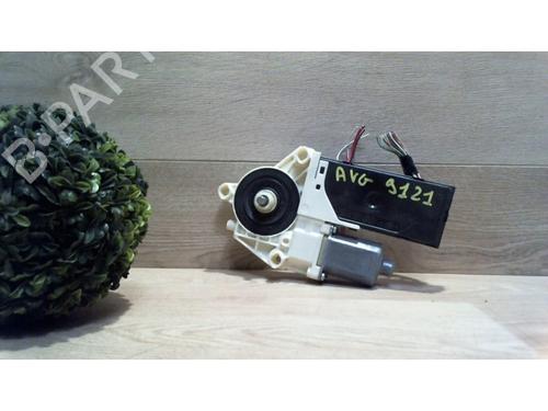 Used Left front window motor RENAULT LAGUNA III (BT0/1) 1.5 dCi (BT00, BT0A, BT0T, BT1J) (110 hp) 25383645