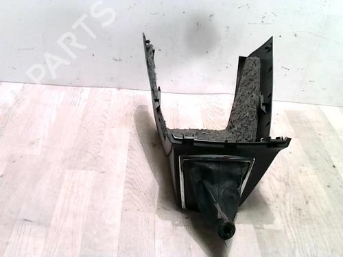 Used Middle console TOYOTA COROLLA Verso (ZER_, ZZE12_, R1_) 2.2 D-4D (AUR10_, AUR10R) (136 hp) 31233140