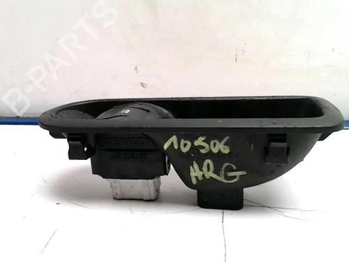 Used Left rear window switch RENAULT MEGANE II (BM0/1_, CM0/1_) 1.5 dCi (BM0F, BM0T, BM2B, CM0F, CM0T) (82 hp) 25416713