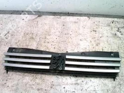 Used Grille PEUGEOT 205 II (20A/C) 1.4 (75 hp) 26533805