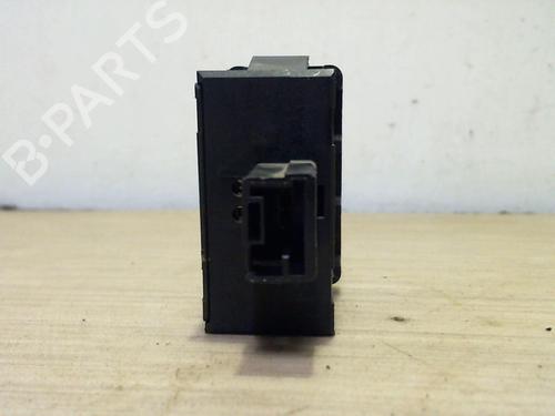 switch-peugeot-207-wa_-wc_-2006-2007-2008-2009-2010-2011-2012-2013-2014-2015-25388551 main image