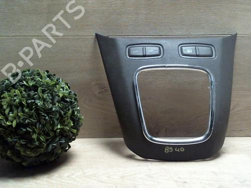 Middenconsole LANCIA MUSA (350_) 1.3 D Multijet (350.AXB11, 350.AXB1A) (70 hp) 31226754