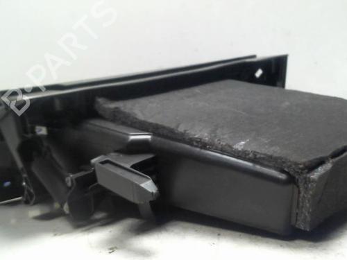 Used Glove box RENAULT MEGANE III Hatchback (BZ0/1_, B3_) 1.5 dCi (BZ09, BZ0D, BZ1W, BZ29, BZ14) (110 hp) 25421972