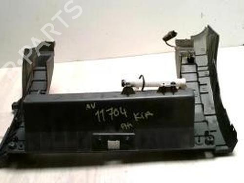 Used Glove box KIA SORENTO I (JC) 2.5 CRDi 4WD (140 hp) 26601810