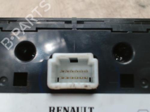 Used Switch RENAULT SCÉNIC III (JZ0/1_) 1.5 dCi (110 hp) 31230482