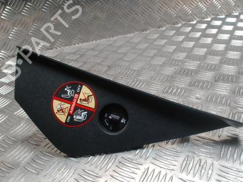 Used Switch RENAULT GRAND SCÉNIC III (JZ0/1_) 1.6 dCi (JZ00, JZ12) (130 hp) 30532096