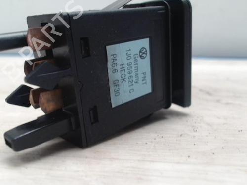 Used Switch VW BORA I (1J2) 1.6 16V (105 hp) 28573331