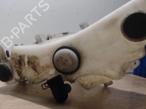 windscreen-washer-tank-kia-sorento-i-jc-2002-2003-2004-2005-2006-2007-2008-2009-2010-2011-25385822 main image