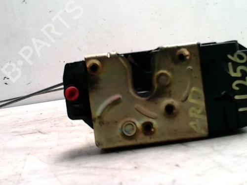 Højre bagtil lås PEUGEOT 206 Hatchback (2A/C) 1.4 i (75 hp) 25423629
