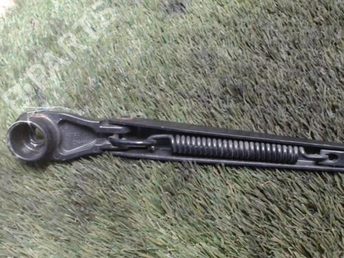 Used Front windshield wiper arm RENAULT GRAND SCÉNIC III (JZ0/1_) 1.5 dCi (JZ09, JZ0D, JZ10, JZ14, JZ1G, JZ29, JZ2C) (110 hp) 31230254