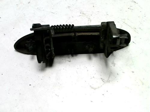 rear-right-exterior-door-handle-renault-clio-ii-bb_-cb_-1998-1999-2000-2001-2002-2003-2004-2005-2006-2007-2008-2009-2010-2011-2012-2013-2014-2015-2016-25416567 main image