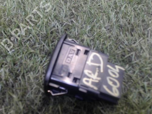 Used Right rear window switch CITROËN C3 Pluriel (HB_) 1.4 (73 hp) 25389316