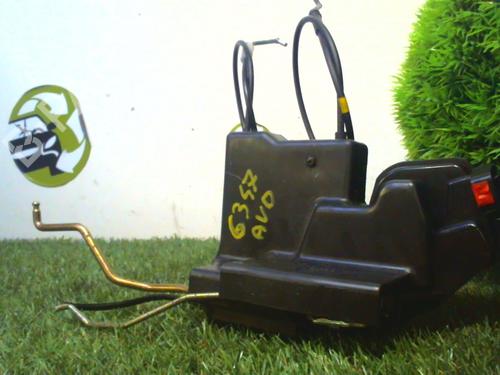 Used Front right lock HYUNDAI TRAJET (FO) 2.0 CRDi (113 hp) 25397574