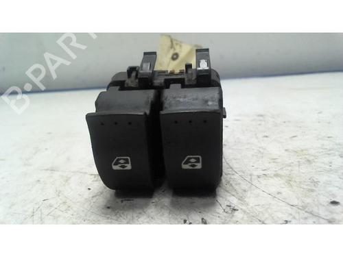Used Switch RENAULT GRAND SCÉNIC II (JM0/1_) 1.5 dCi (JM1E) (106 hp) 25419132