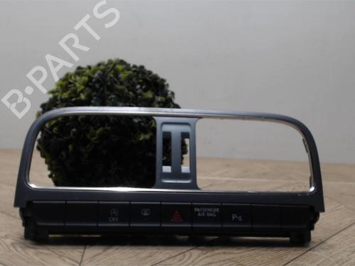 Used Warning switch VW POLO V (6R1, 6C1) 1.4 TDI (75 hp) 25387307
