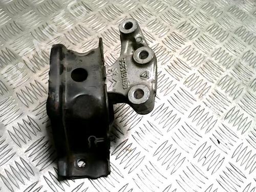 Used Engine mount PEUGEOT EXPERT Van (VF3A_, VF3U_, VF3X_) 2.0 HDi 130 (128 hp) 32405922