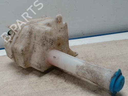 Used Windscreen washer tank HYUNDAI ELANTRA III Saloon (XD) 2.0 CRDi (113 hp) 28120409