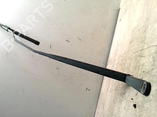 Used Front windshield wiper arm CITROËN C3 II (SC_) 1.4 HDi 70 (SC8HZC, SC8HR0, SC8HP4) (68 hp) 25424277