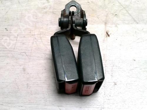 Used Seat buckle PEUGEOT 407 (6D_) 2.0 HDi 135 (6DRHRH, 6DRHRE, 6DRHRG, 6DRHRJ) (136 hp) 25422609