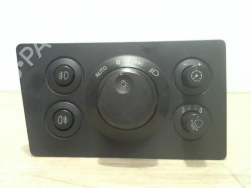 Used Headlight switch OPEL ZAFIRA / ZAFIRA FAMILY B (A05) 1.9 CDTI (M75) (150 hp) 25388235