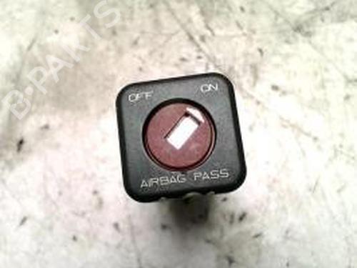 Schalter für PEUGEOT 107 (PM_, PN_) 1.0 (68 hp) 30811084