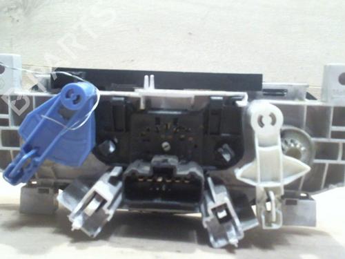 Commande Chauffage DACIA SANDERO 1.4 MPI LPG (72 hp) 25384928