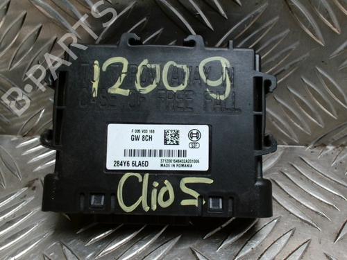 Used Comfort control module RENAULT CLIO V (B7_) 1.5 Blue dCi 85 (B7AG) (86 hp) 31230029