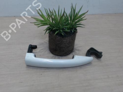 Used Front left exterior door handle PEUGEOT 208 I (CA_, CC_) 1.2 VTI 82 (82 hp) 25390840
