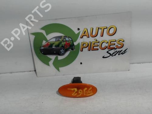 Used Right side indicator FIAT PUNTO (176_) 1.4 GT Turbo (176AS_) (131 hp) 25399404