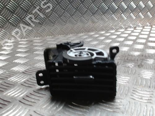 Difusor / Saída de ar Difusor / Saída de ar TOYOTA COROLLA Verso (ZER_, ZZE12_, R1_) 2.2 D-4D (AUR10_, AUR10R) (136 hp) 34724192 34724192