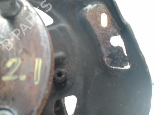 Used Left front steering knuckle TOYOTA YARIS (_P9_) 1.4 D-4D (NLP90_, NLP90R) (90 hp) 28593231