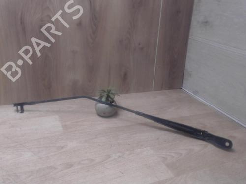 Used Front windshield wiper arm PEUGEOT 207 (WA_, WC_) 1.6 HDi (90 hp) 31234570