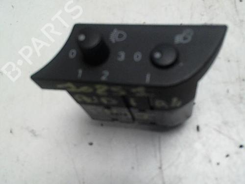 Used Switch AUDI A4 B7 (8EC) 2.0 TDI 16V (140 hp) 28611889