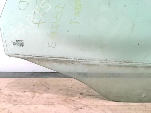 Used Rear right door window Rear right door window 37611502 37611502