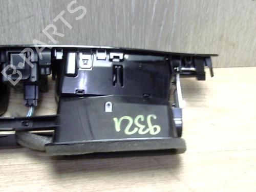 Used Air vent RENAULT SCÉNIC III (JZ0/1_) 1.5 dCi (110 hp) 25401656