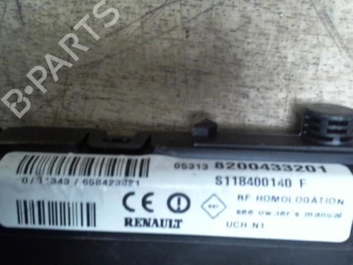 Used Comfort control module RENAULT MEGANE II (BM0/1_, CM0/1_) 1.5 dCi (BM1E, CM1E) (106 hp) 31231030