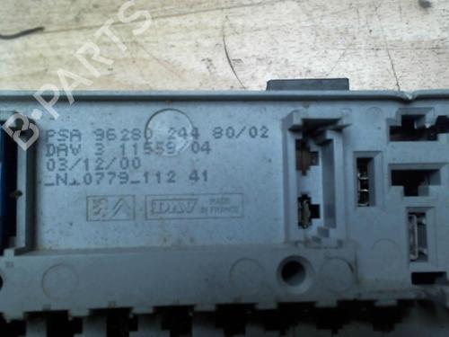 Used Fuse box CITROËN BERLINGO / BERLINGO FIRST Box Body/MPV (M_) 1.9 D 70 (MBWJZ, MCWJZ) (69 hp) 29057370