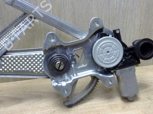 Front right window mechanism TOYOTA YARIS (_P1_) 1.4 D-4D (NLP10_, NLP10R) | BP31233219C23