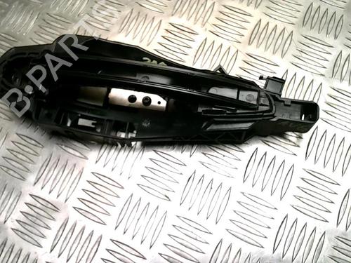 Used Front left exterior door handle Front left exterior door handle 25702240 25702240