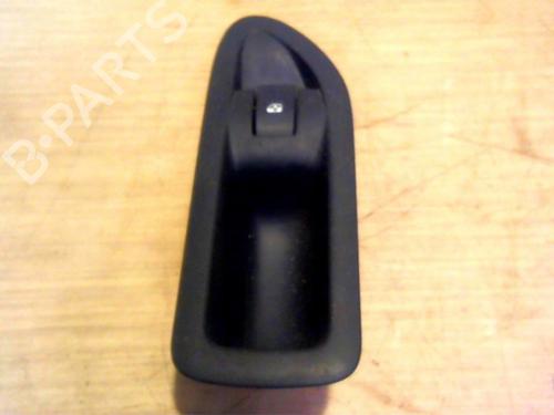 Interrupteur de vitre arrière gauche RENAULT LAGUNA II (BG0/1_) 1.9 dCi (BG08, BG0G) (120 hp) 25390703
